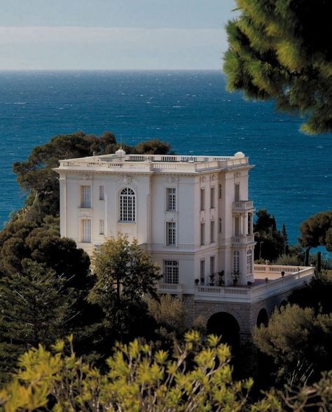 Monaco Villa, Seaside Mansion, Aesthetic Real Estate, Villa Aesthetic, Roman House, Ocean Cliff, Hidden House, Greek Villas, Im A Lady