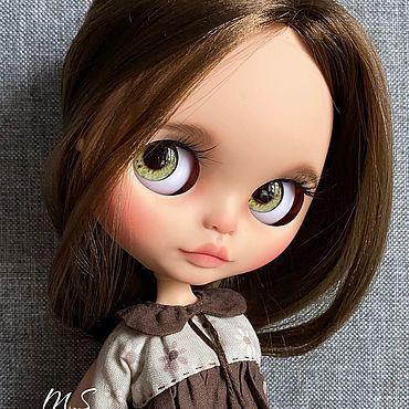 Blythe Doll Brown Hair Hazel Eyes, Blythe Dolls Green Eyes, Blythe Doll Brown Hair Green Eyes, Blythe Dolls Brown Hair, Bythle Doll, Noelle Core, Lila Aesthetic, Dolly Aesthetic, Doll Icon