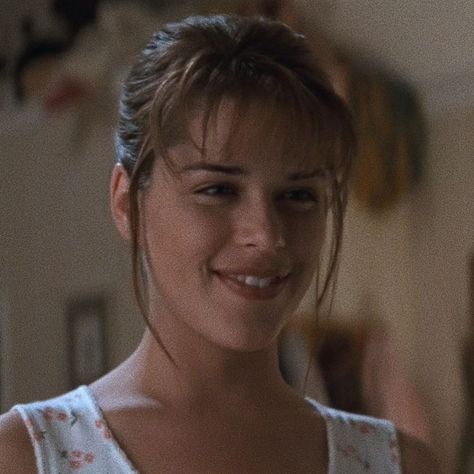 Sidney Prescott Icon, Sidney Scream, Scream Series, Sidney Prescott, Alice Faye, Scream Cast, Scream 1, Scream Franchise, Neve Campbell