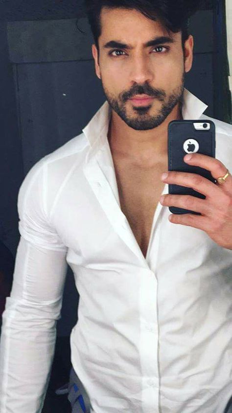 Gautam Gulati Gautam Gulati, Dark Side, Lab Coat