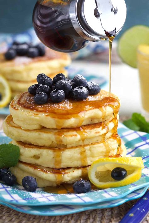 Lemon Blueberry Ricotta Pancakes, Ricotta Pancakes Recipe, Fluffy Lemon Ricotta Pancakes, Lemon Ricotta Pancakes Recipe, Blueberry Ricotta Pancakes, Homemade Pancakes Fluffy, Lemon Pancakes, Lemon Ricotta Pancakes, Ricotta Pancakes