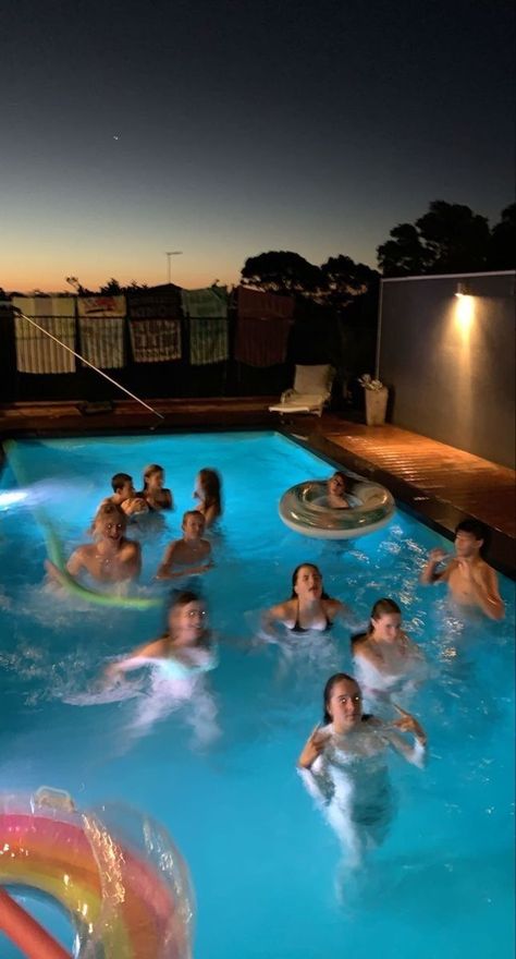 Top 10 Fun & Amazing Vacation Spots For Teenagers | Travel Ideas & Travel Guide Teenage Pool Party, Places To Travel With Friends, World Beautiful Places, Teen Pool Parties, Cool Places To Travel, Night Pool Party, Travel With Friends, Beaches Resorts, Events Place