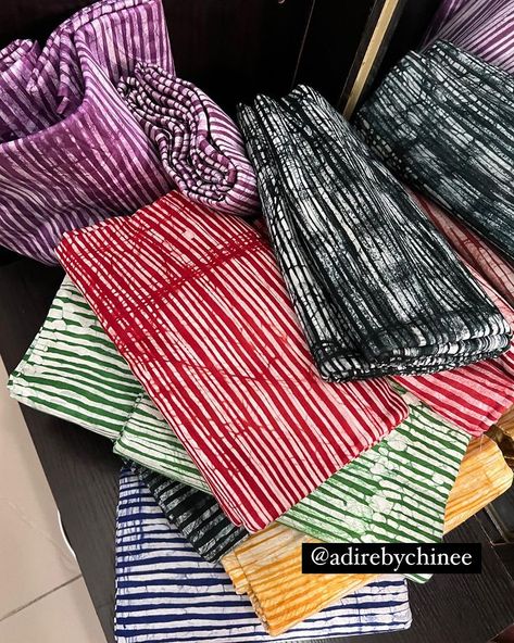 BESTSELLERS😍😍😍😍 15,000 each (4.5yardage) #adirestyles #adirefashion #adirebychinee | Instagram Dye Lab, African Print Shoes, Design Batik, Diy Tie Dye Techniques, Bubu Gown Styles, Work Dress Code, Kaftan Designs, Fabric Photography, African Inspired Clothing