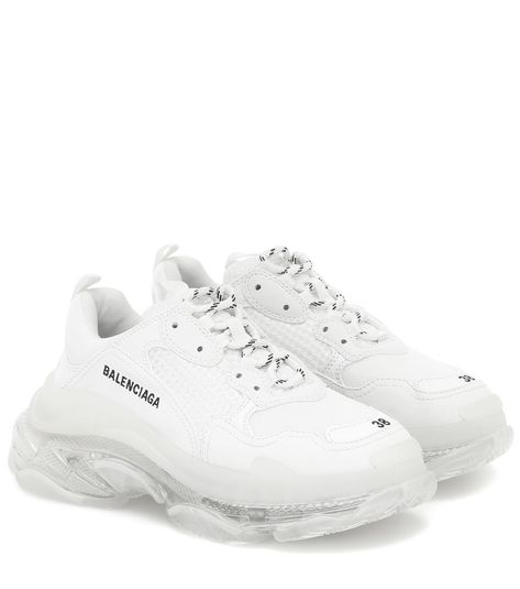 Balenciaga Triple S Clear Sole, Designer Sneakers Women, Mcqueen Sneakers, Balenciaga Sneakers, Nike Shoes Jordans, Fancy Shoes, White Sneakers Women, Cute Nikes, Balenciaga Triple S