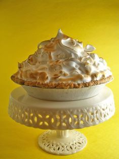 Mile High Lemon Meringue Pie Recipe, Mile High Lemon Meringue Pie, Best Lemon Meringue Pie, Lemon Meringue Pie Recipe, Lemon Meringue Cheesecake, Lemon Pie Recipe, Meringue Pie Recipes, Meringue Recipe, Italian Meringue