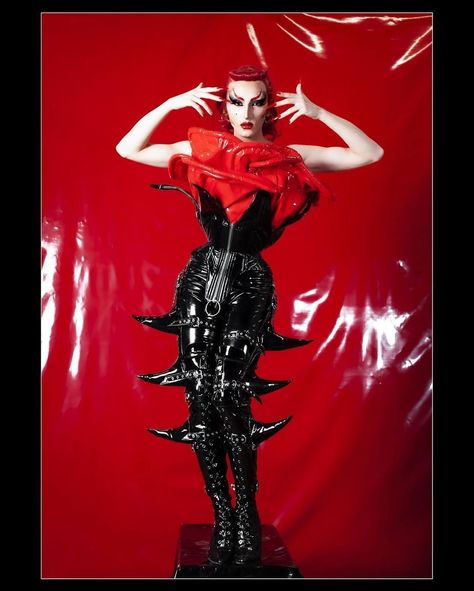 Fashion Design Inspiration Board, Drag Queen Outfits, Race Outfit, Extreme Fashion, Fashion Gal, Exotic Fashion, Special Clothes, Futuristic Fashion, Alt Fashion