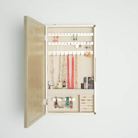 Diy earring organizer