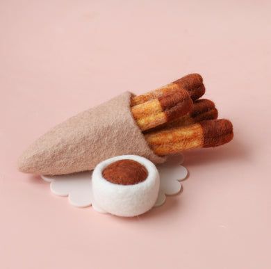 Chocolate Churros, Chocolate Dipping Sauce, Felt Food Diy, Cinnamon Donuts, Heirloom Toys, Felt Play Food, Food Patterns, Felt Pattern, Felt Food