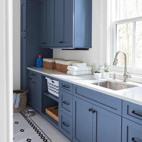 Benjamin Moore (@benjaminmoore) • Instagram photos and videos Blue Kitchen Cabinet, Kitchen Cabinet Paint Colors, Trim Ceiling, Kitchen Cabinet Paint, Kitchen Shades, Ceiling Color, Laundry Room Colors, Painted Kitchen Cabinets Colors, Blue Kitchen Cabinets