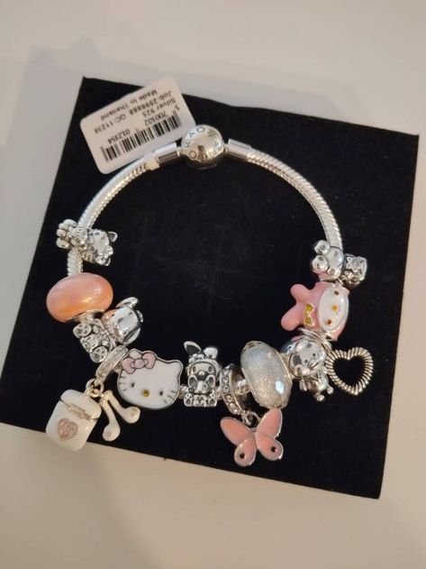 Pandora Bracelet Charms Ideas, Pandora Bracelet Designs, Girly Bracelets, Pouch Making, Crystal Bead Jewelry, Wrist Jewelry, Jewelry Accessories Ideas, Clasp Bracelet, Pandora Bracelet Charms