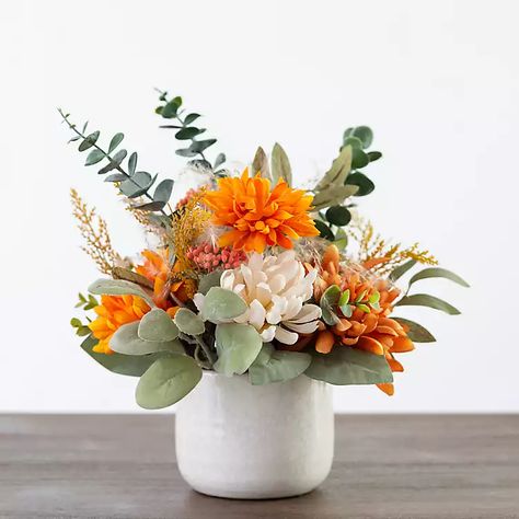 Wine Shoot, Diy Silk Flower Arrangements, Floral Classroom, Mix Berry, Fall Floral Centerpieces, Unique Kitchen Decor, Fall Floral Arrangement, Vase Orange, Fake Flower Arrangements