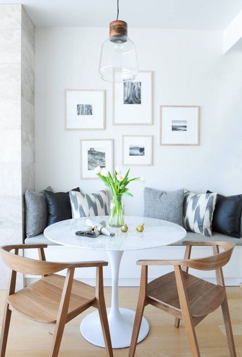 Breakfast Nooks - My top 10 favourite looks - Making your Home Beautiful White Round Tables, Banquette Seating, Dining Nook, Dining Room Inspiration, Small Dining, Dining Room Lighting, Dining Room Design, Decor Rustic, Modern Dining