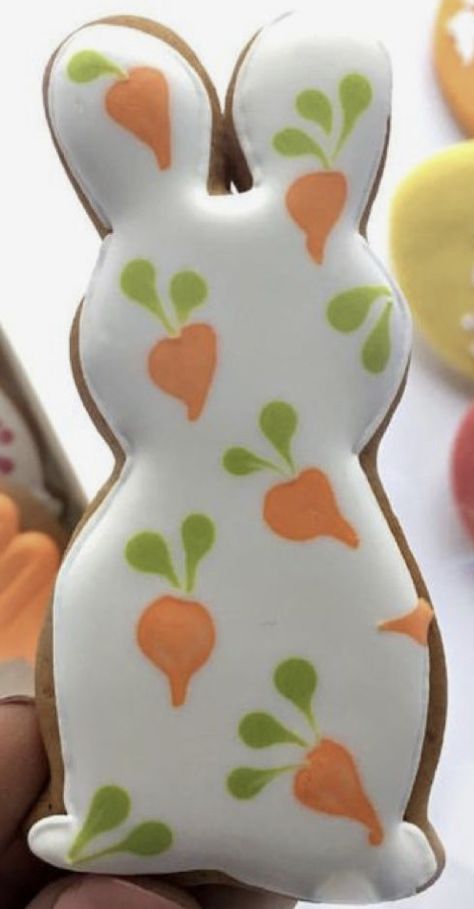 Simple Easter Cookies Decorated, Easy Spring Cookies Decorated, Easter Cookie Designs, Cookies Easter Decorated, Royal Icing Cookies Easter, Spring Sugar Cookies Royal Icing, Decorated Easter Sugar Cookies, Easter Egg Sugar Cookies Decorated, Bunny Sugar Cookies Decorated