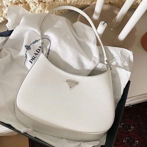 Prada Aesthetic, Purse Aesthetic, Prada Purse, Clear Belt, White Handbags, Swimming Kit, Prada Purses, Cake Bag, Bunting Bag