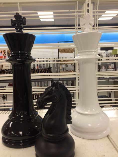 Cool large chess pieces Diy Large Chess Pieces, Giant Chess Pieces, 3d Chess, Giant Chess, Royal Party, Interior Design Sketches, Chess Sets, Marble Decor, Dyi Projects