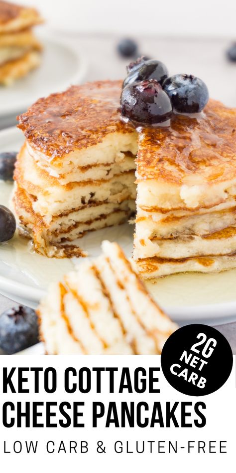 These keto-friendly cottage cheese pancakes are the perfect healthy and delicious breakfast. They are packed with healthy fats - from almond flour and eggs - and proteins - from cottage cheese. These pancakes are low in carbs and gluten-free. Grain Free Cottage Cheese Pancakes, Coconut Flour Cottage Cheese Pancakes, Cottage Cheese Coconut Flour Pancakes, Keto Cottage Cheese Cloud Bread, Flourless Cottage Cheese Pancakes, Cottage Cheese And Eggs Recipes, Keto Cottage Cheese Recipes Dessert, Gluten Free Cottage Cheese Bread, Cottage Cheese Keto Recipe