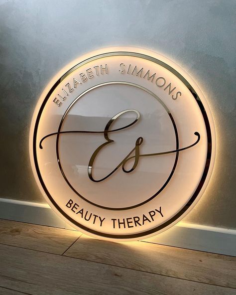 So Logo, Signs For Office, Showroom Office, Beauty Cabin, Boutique Office, Acrylic Logo, Shop Signage, Led Logo, Office Store