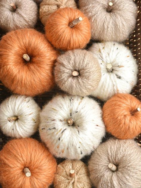 Make Chunky Yarn, Chunky Yarn Pumpkins, Diy Chunky Yarn, Styrofoam Pumpkins, Yarn Pumpkins, One Little Project, Decoupage Pumpkins, Paper Mache Pumpkins, Fall Leaf Garland