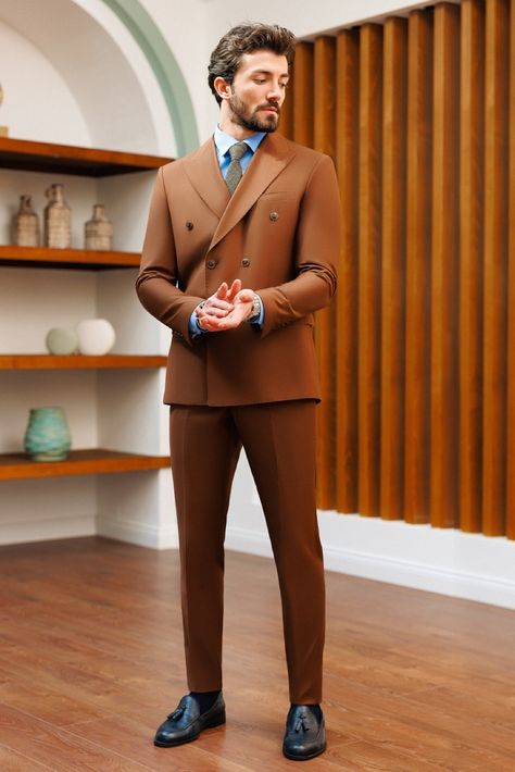 Step up your style game at formal events with our brown double-breasted suit 2-piece. The fully lined interior, six-button blazer, and peak lapels offer a fresh take on a traditional look. #doublebreastedsuit #mensfashion #peaklapels #doublebreastedblazer #suitup #dapper #fashionformen Brown Double Breasted Suit, Suits Usa, Stylish Mens Suits, Double Breasted Tuxedo, Suit Stores, Blazer Outfits Men, Slim Fit Suit Men, Party Jackets, Slim Fit Tuxedo