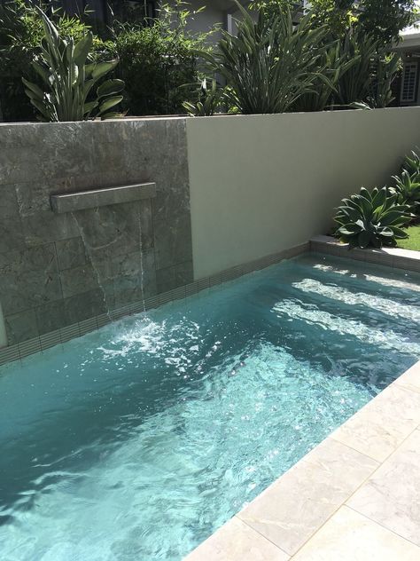 Small Pools Backyard, Kleiner Pool Design, Moderne Pools, Pools Backyard Inground, Small Swimming Pools, Pool Landscape Design, Mini Pool, Small Pool Design, Backyard Pool Landscaping