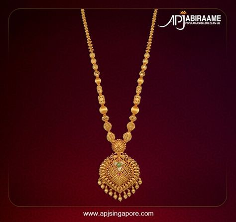 The Calcutta design Nellikai Ball Haram is a beautifully crafted necklace which is perfect for all occasions.. Exclusively at Apj Abiraame popular Jewellers.. Visit No.85, Serangoon Road, Singapore - 217990 #Haram #APJSingapore #APJAbiraame #haramnecklace #goldjewellery #womensjewellery Aaram Design Gold, Necklace Set Indian Bridal Jewelry, Long Haram, Gold Jewels Design, Neck Pieces Jewelry, Ear Drops, Gold Bangle Set, Indian Bridal Jewelry Sets, Necklace Set Indian