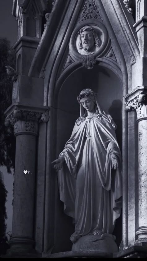 Traditional Catholicism Aesthetic, Scary Religious Aesthetic, Mary Statue Aesthetic, Religious Aesthetic Dark, Gothic Religious Aesthetic, Catholic Priest Aesthetic, Catholic Gothic Aesthetic, Dark Religious Aesthetic, Virgin Mary Wallpaper Aesthetic