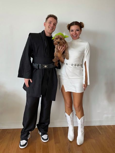 Star Wars Couple Costume, Disney Couple Costumes, Star Wars Halloween Costumes, Halloween Coustumes, Star Wars Halloween, Fantasia Disney, Pretty Halloween Costumes, Duo Halloween Costumes, Couples Halloween Outfits