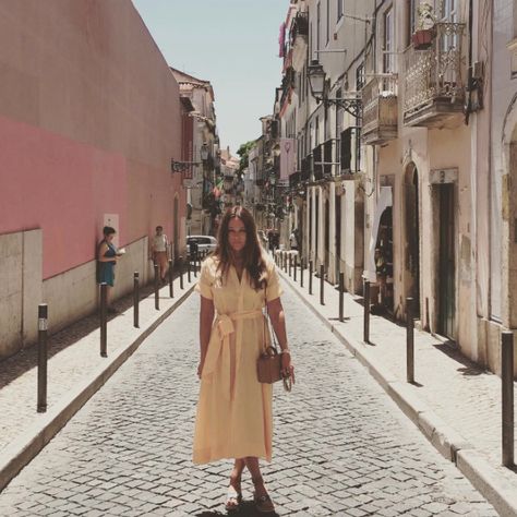 From Positano to Puglia: How to Travel Like the Ultimate Jetsetter Lisa Marie Fernandez. Summer Vacation Packing List, Summer Vacation Packing, Vacation Packing List, Summer Vacation Destinations, Most Luxurious Hotels, Packing List For Vacation, Lisa Marie Fernandez, Vacation Packing, Summer Girl