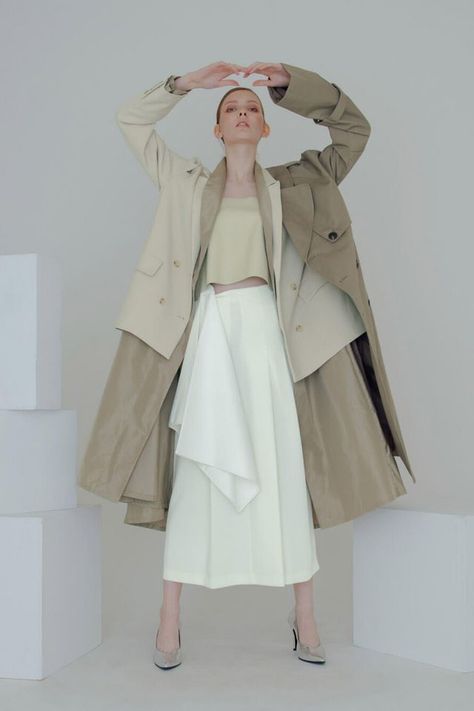 10 Japanese Fashion Brands Making Waves In 2020 Effortless Chic Style, The Cool Hour, Womenswear Fashion, Woman Silhouette, Making Waves, Vintage Inspired Design, Effortless Chic, Contemporary Fashion, Japanese Fashion