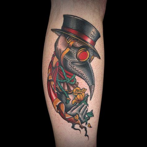 Doctor Plague Tattoo by Laura Marie Gas Mask Tattoo, Dr Tattoo, Ink Master Tattoos, Doctor Tattoo, Eyeball Tattoo, 90s Tattoos, Arm Tats, Traditional Style Tattoo, Mask Tattoo