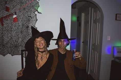 Wizard And Witch Costume, Witch Costumes Couples, Wizard And Witch Couple Costume, Witch And Wizard Couple Costume, Couples Witch Costume, Witch And Wizard Couple, Witch And Wizard Costume Couple, Witch And Warlock Costumes Couple, Warlock Costume