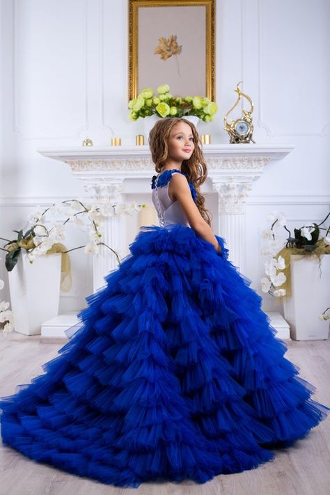 Kids Party Wear Dresses, Sleeveless Flower Girl Dresses, Royal Blue Flowers, Girls Ball Gown, Flower Girl Dresses Blue, Flower Girls, Girls Blue Dress, Prom Girl Dresses, Tulle Bridesmaid Dress