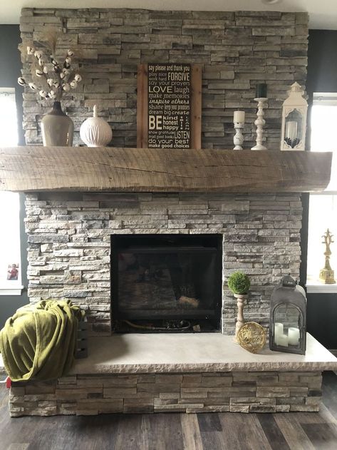 Design Camino, Farmhouse Fireplace Decor, Stacked Stone Fireplaces, Fireplace Redo, Fireplace Update, Mantle Ideas, Brick Fireplace Makeover, Fireplace Mantle Decor, Fireplace Mantel Decor