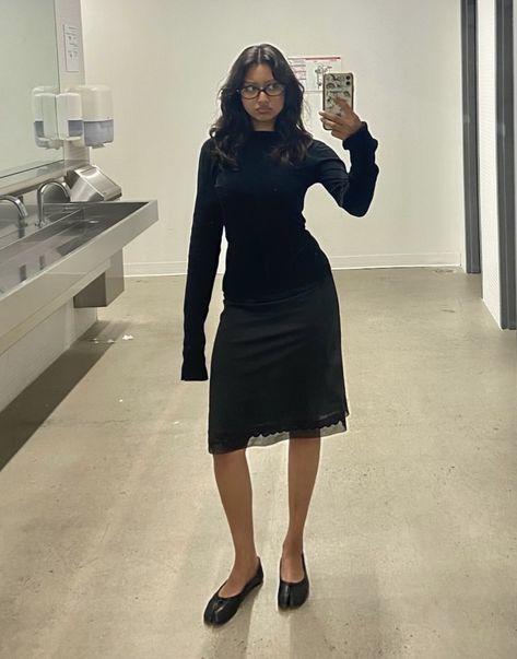 Jupiter Gemini, Harper Stern, Intimidating Women Aesthetic, Carrie Heffernan Outfits, Corporate Sleaze, Intimidating Women, Carrie Heffernan, Dress Outfit Aesthetic, Shift Dress Outfit