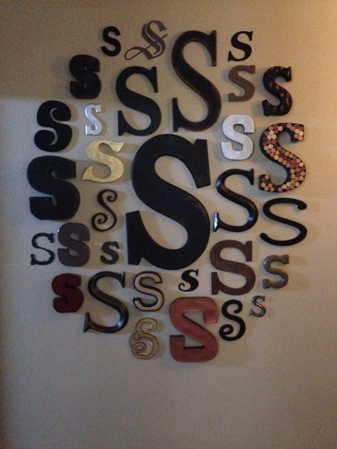 "S" wall decor complete! S Name Wallpaper Love, Bff Backgrounds For 2 Aesthetic, S Name Dp, S Dp, S Letter Images, Best Naruto Wallpapers, Name Dp, Best Friend Thoughts, Snap Streak Ideas Easy