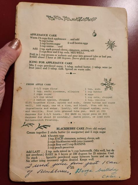 Vintage Recipes 1700s-1990s | "Blackberry Cake" | Facebook Blackberry Cake, Fresh Apple Cake, Applesauce Cake, Warm Cake, Apple Cake Recipes, Fresh Apples, Apple Cake, Family Birthdays, Fruit Juice