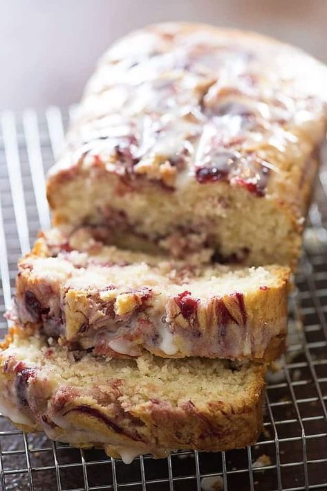 Raspberry Muffin Bread Peanut Butter And Jelly Bars, Raspberry Bread, Jelly Bars, Buns In My Oven, Bread Buns, Slab Pie, Tea Bread, Raspberry Muffins, Baking Bread Recipes