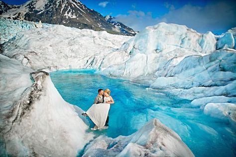 12 Epic Spots To Get Married In Alaska That’ll Blow Guests Away Glacier Wedding, Alaskan Wedding, Honeymoon Tips, Alaska Glaciers, Alaska Wedding, Cruise Wedding, Breathtaking Wedding, Destination Wedding Photography, Wedding Pics