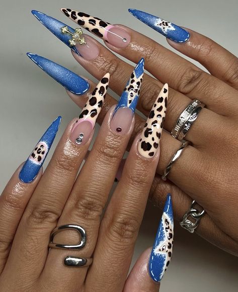 #nails #nailart #nailtech #stilettos #denim #nailsart #leopardprint #naildesign #summernails #fashion #style #summervibes #inspo Blue Stiletto Nails, Photo Nails, Western Nails, Paint Nails, Gel Paint, Healing Codes, Grunge Nails, Mermaid Nails, Long Square Acrylic Nails