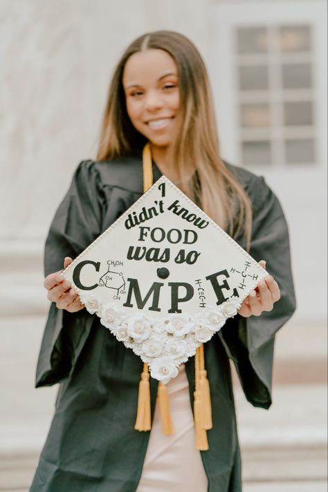 “I didn’t know food was so complex” Nutrition-Dietetics Graduation Cap Idea #rd2be #futuredietitian Nutrition Graduation Cap Ideas, Dietitian Graduation Cap, Culinary Graduation Cap, Nutrition Graduation Cap, Graduation Inspiration, College Pictures, College Graduation Cap Decoration, Grad Hat, Grad Cap Designs