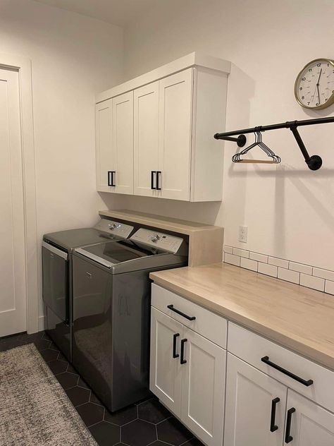 Entryway Washer And Dryer, Small Hall Laundry Room Ideas, Landing Laundry Area, Bathroom Plus Laundry Room, Laundry Room Lower Cabinets, Laundry Room Attached To Kitchen, Simple Laundry Room Cabinets, Building Laundry Room In Garage, Laundry Bar Ideas