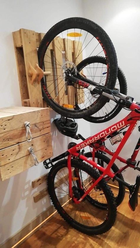 Bicycle Storage Shed, Rack Velo, Diy Garage Cabinets, Diy Bike Rack, Diy Garage Work Bench, Bike Storage Garage, Bike Storage Solutions, Diy Garage Storage Cabinets, Bike Hanger