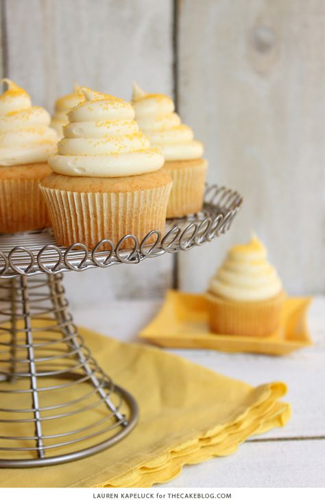 Honey Cream Cheese, Honey Cupcakes, Delicious Cupcakes Recipes, Honey Cream, Desserts Keto, Pumpkin Recipes Dessert, Cake Blog, Honey Recipes, Yummy Cupcakes