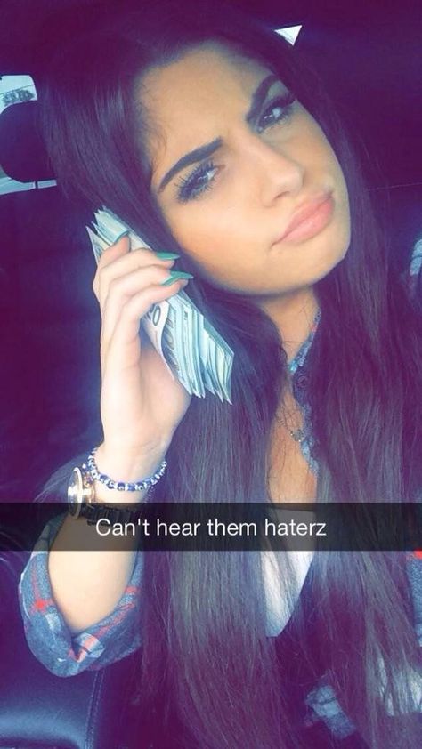 Nazanin Kavari, Money Phone, Glo Up, Snapchat Funny, Girl Swag, Barbie Doll, Fashion Lover, Persona, Snapchat