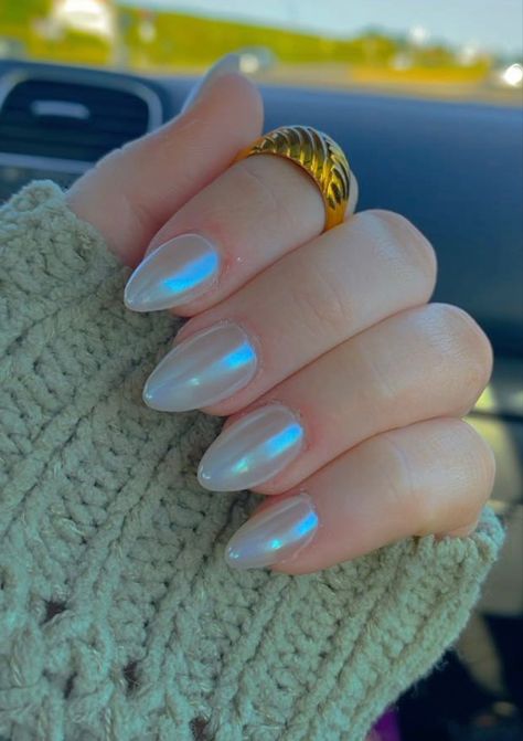 Milky Opal Nails, Iredecent Nails Ideas, Spring Nail Colors Chrome, Opal Dip Nails, White Mettalic Nails, Pearlescent Nails Acrylic, Opalescent Nails White, Ocean Chrome Nails, White Nails With Blue Chrome