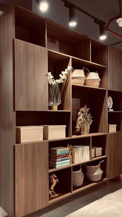 Decoration Ideas Living Room, Shelving Units Living Room, Living Room Decoration Ideas, Living Room Wall Units, Room Decoration Ideas, Corner Cupboard, Casa Country, Luxury Living Room Design, Living Room Corner