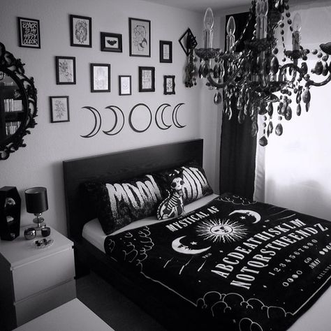 Goth Bedroom Ideas, Gothic Bedroom Ideas, Gothic Decor Bedroom, Goth Bedroom, Gothic Room, Gothic Bedroom, Work Tomorrow, Dark Home Decor, Goth Home Decor