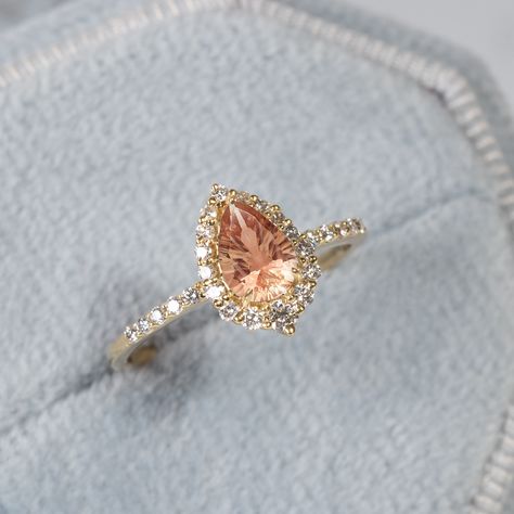 "Sunstone Engagement Ring/14k Gold Sunstone Ring/Teardrop Sunstone Halo Diamond Ring/Wedding Ring/Unique Gift/Bridal Promise Ring/Dainty Ring ★ ★ ★ ★ CUSTOM/DUTY-FREE SHIPPING WORLDWIDE, BUYERS DON'T HAVE TO PAY ANY CUSTOM FEES WHILE IMPORTING ★ ★ ★ ★ Details Made to order Material: 14k/18k gold Color Options: Yellow Gold, White Gold, Rose Gold ★ Center Stone Sunstone, Pear Size: 5 x 7 mm Approx Weight (Ct): 0.61 ★ Accent Stones Diamond Round Size: 1.2 mm * 19 Nos., 1.3 mm * 2 Nos.,1.4 mm * 2 No Oregon Sunstone Engagement Ring, Sunstone Engagement Ring, Engagement Ring With Halo, Sunstone Ring, Ring Teardrop, Diamond Ring Wedding, Oregon Sunstone, Cute Engagement Rings, Natural Gemstone Jewelry