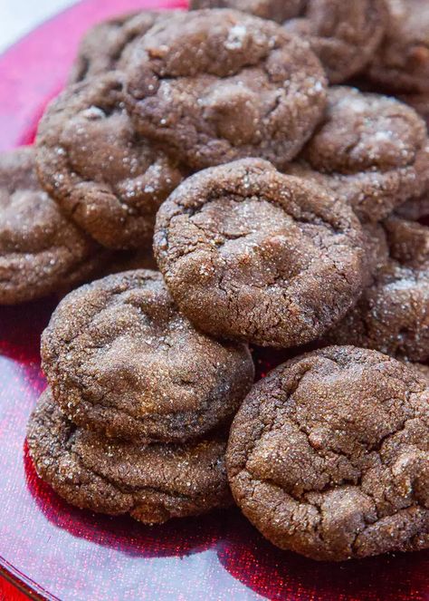 Martha Stewart Cookies, Chocolate Gingerbread Cookies, Gingerbread Cookies Recipe, Chocolate Cookie Recipe, Cookie Brownie, Chocolate Gingerbread, Recipe Cookies, Chewy Chocolate Cookies, Silicone Baking Sheet