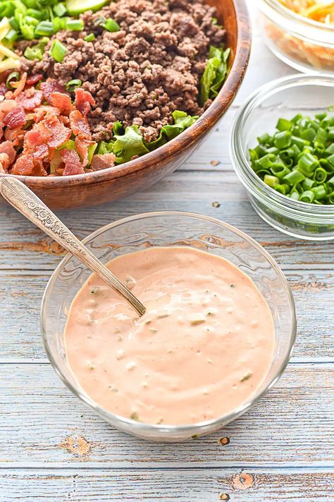 This Low FODMAP Burger Sauce (a.k.a. Special Sauce) inspired by McDonald's Big Mac Sauce brings tangy deliciousness to burgers, fries, and tacos, and more. Dairy-free, Keto, low carb, and refined sugar-free with a Paleo option. ~ Good Homs, Honey! ~ Low FODMAP Condiments ~ Low FODMAP Sauces Antinflammatory Diet, Fodmap Condiments, Low Fodmap Keto, Ibs Foods To Eat, Healthy Recipes Sweet, Fodmap Sauces, Mcdonald's Big Mac, Low Fodmap Chicken, Low Fodmap Recipes Dinner